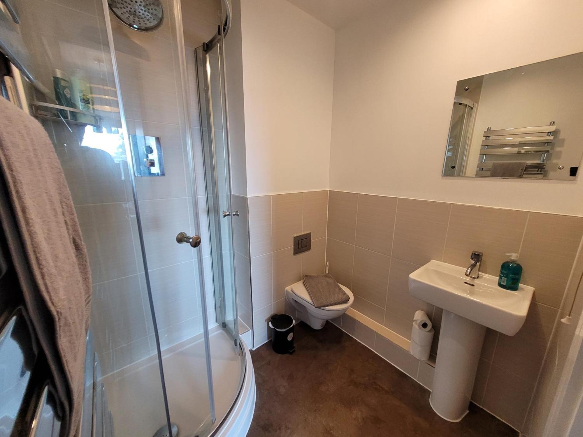 Lesley Court- A Lovely Spacious 2 Bedroom Apartment By Catchpole Stays Chelmsford Ngoại thất bức ảnh