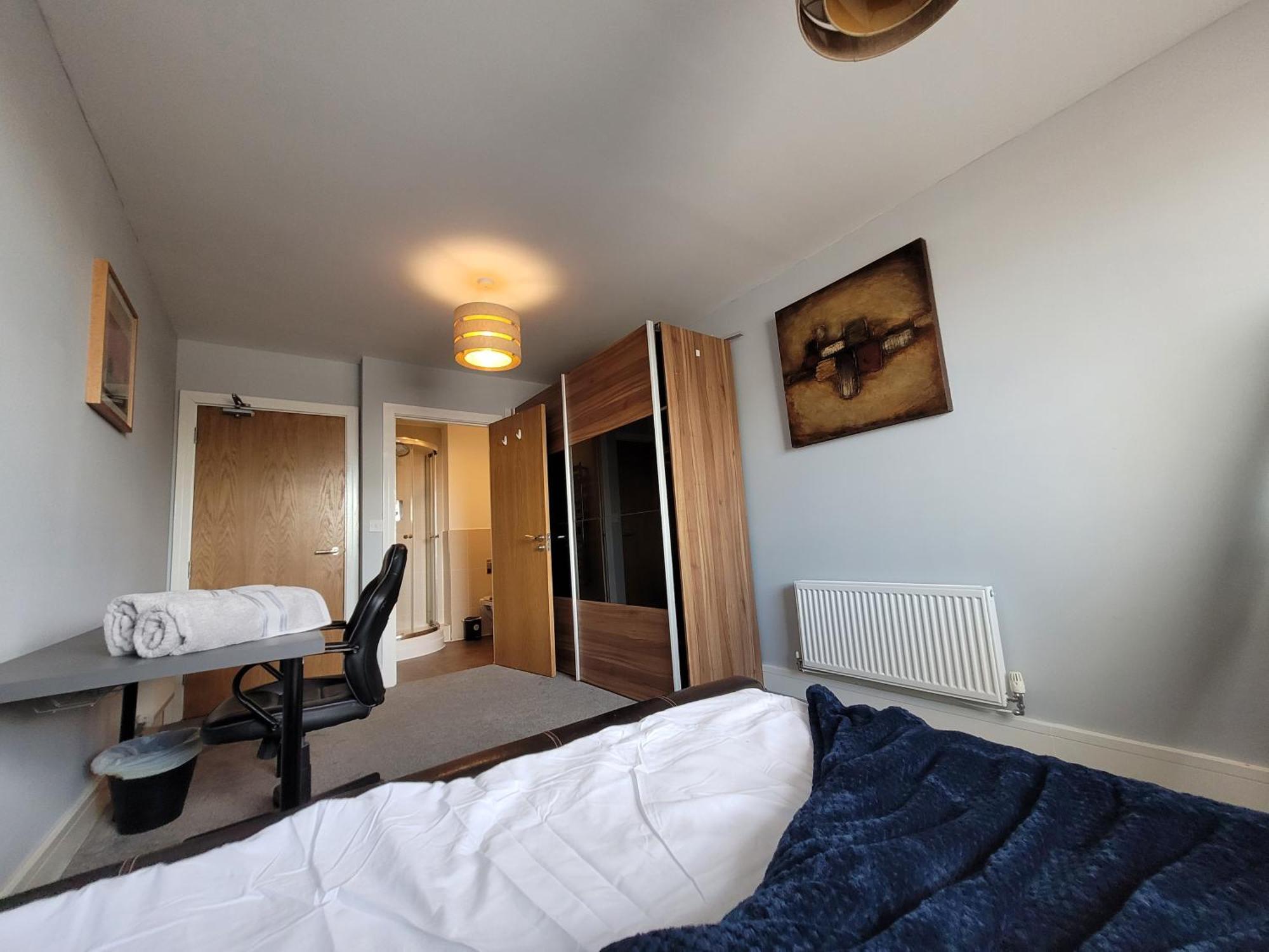 Lesley Court- A Lovely Spacious 2 Bedroom Apartment By Catchpole Stays Chelmsford Ngoại thất bức ảnh